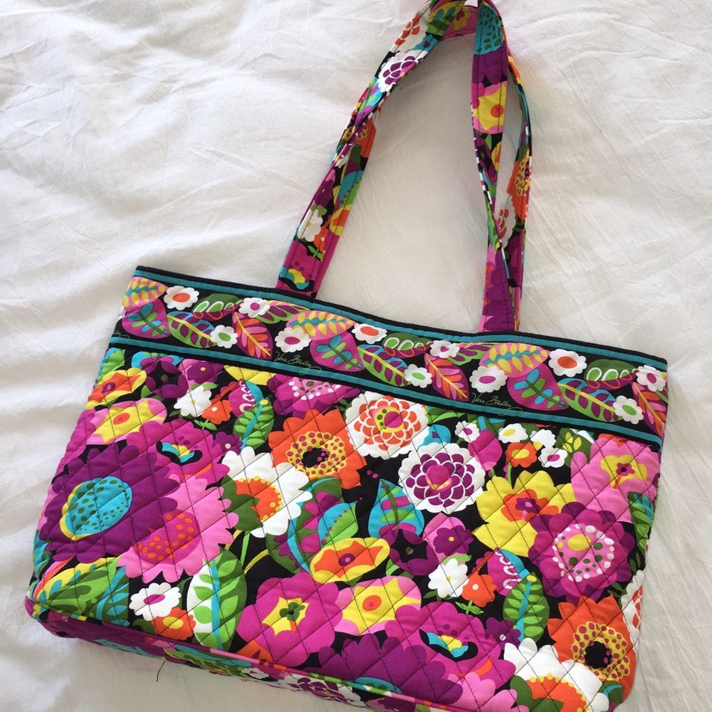 New VERA BRADLEY Tote